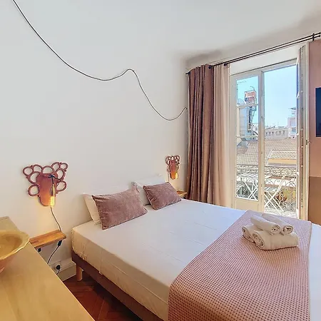Nestor&jeeves - Trip - - Balcony Nice