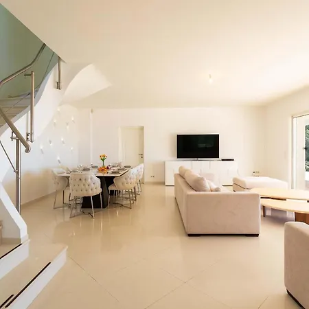 Savannah Vi4356 By Riviera Homes Villa Nice
