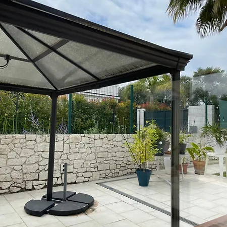 Apartment Magnifique Studio, Piscine, Parking *
