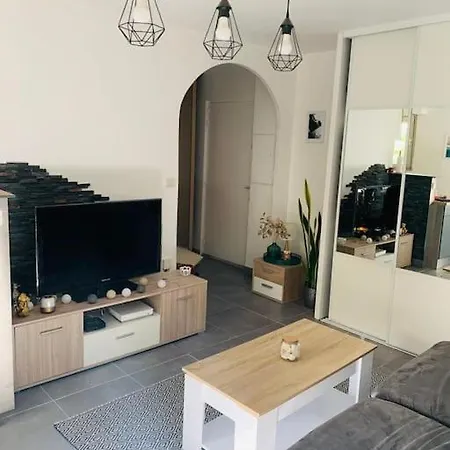 Studio Avec Piscine *
