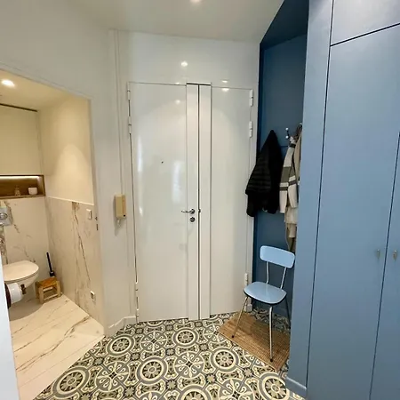 Apartment Modern & Bright 2 Bedrooms - City Center