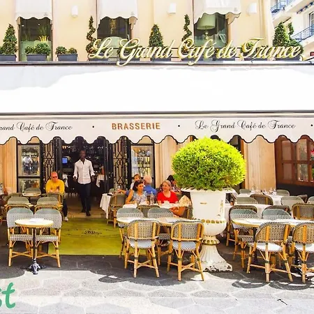 Au Petit Carre D Or Proche Plages Et Prom Apartment