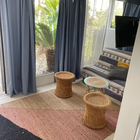 Cozy House With Parking And Garden