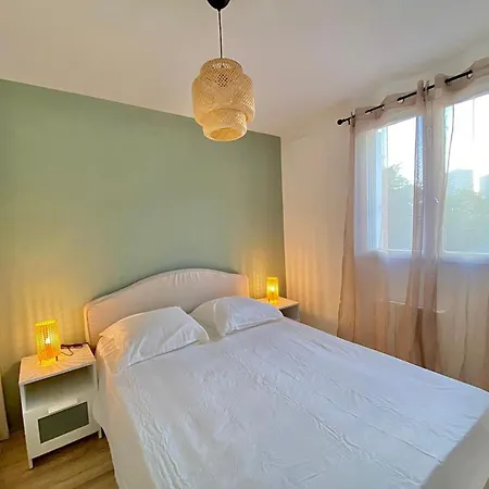 Апартаменты Modern & Cosy 3 Bedrooms Train Tramway Ницца