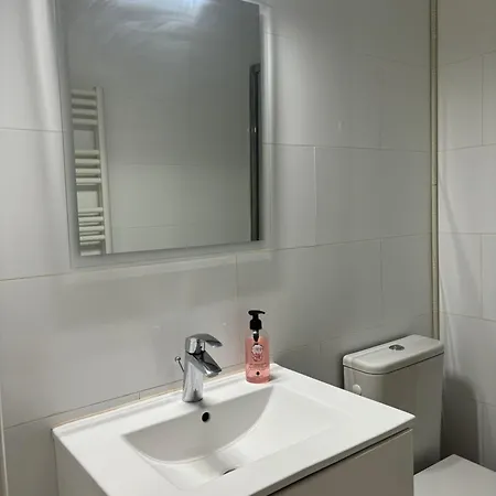 1 Bed Flat - Jean Medecin - Station Apartment *