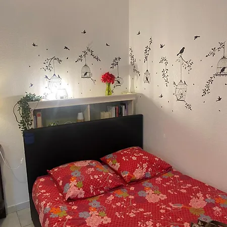 Harry Garden Apartment *