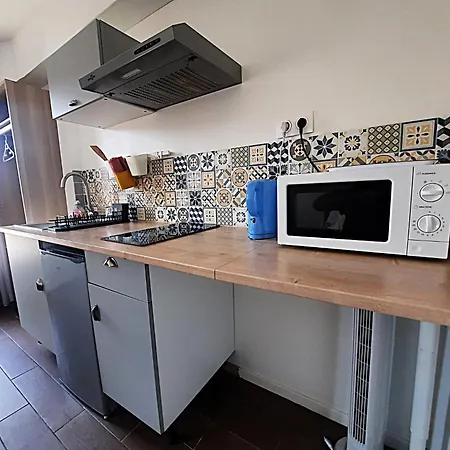 Homestay La 2, Climatisee Ac, Calme, Cuisine Privee *