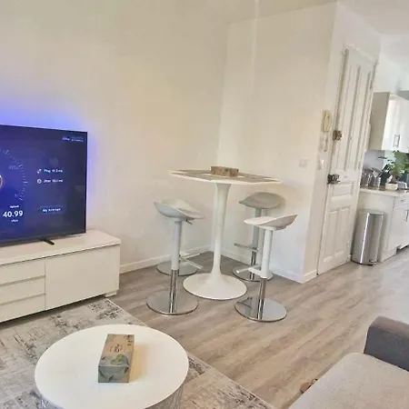 Cosy - Proche Et Toute Commodites Apartment