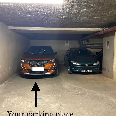 Bel Port De Avec Terrasse, Parking *