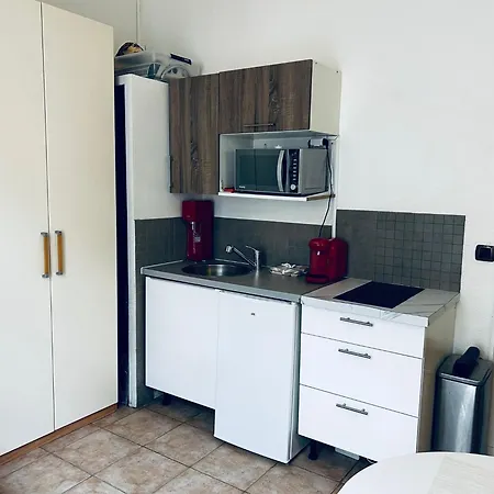 Lovely Studio Air Conditonned City Center
