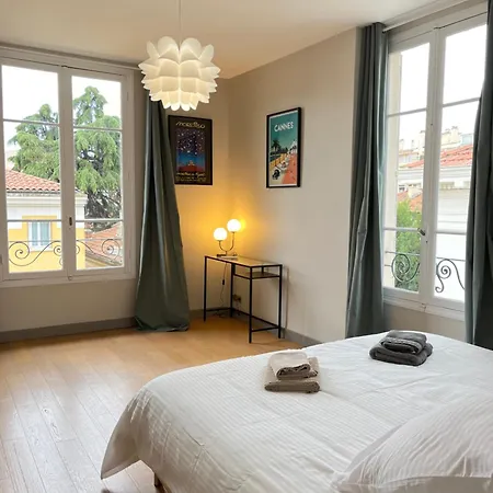 4 Chambres. French Riviera Apartment