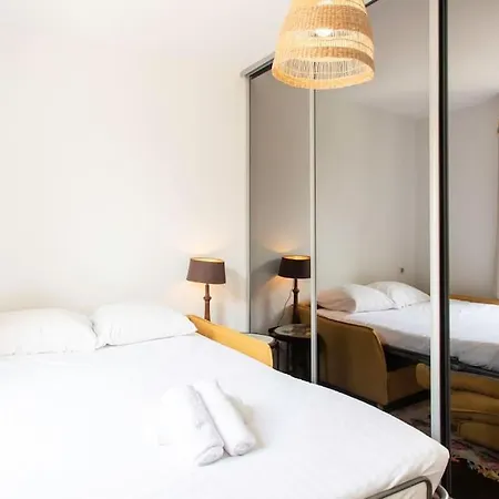 #52 Bonaparte 5 Min To Old Town Balcony & Ac Apartment *