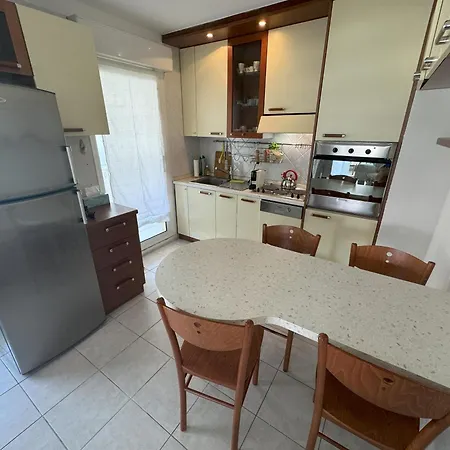 Elegant With Sea View And Swimming Pool Nice