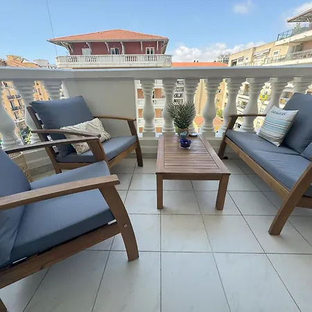 Apartment Elegant With Sea View And Swimming Pool *