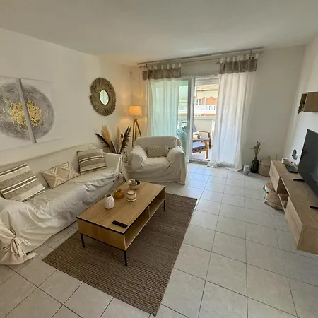 Apartment Elegant With Sea View And Swimming Pool *