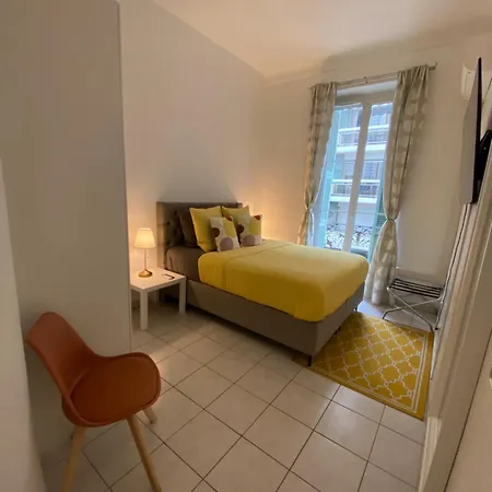 Apartment The French Coastal Retreat By J - Central, 5 Mins To Sea, Tram, Train, Ac, Wifi Nice