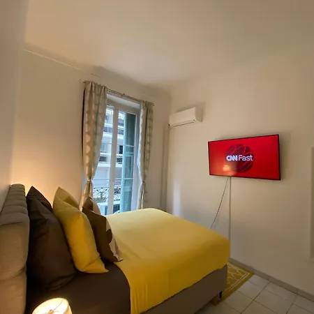 Apartment The French Coastal Retreat By J - Central, 5 Mins To Sea, Tram, Train, Ac, Wifi Nice