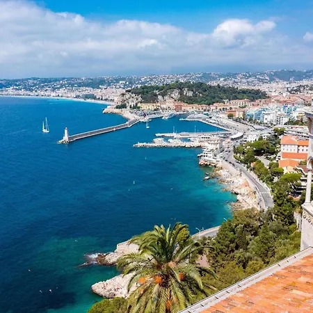 The French Coastal Retreat By J - Central, 5 Mins To Sea, Tram, Train, Ac, Wifi Apartment *