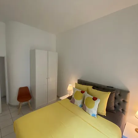 Apartment The French Coastal Retreat By J - Central, 5 Mins To Sea, Tram, Train, Ac, Wifi Nice