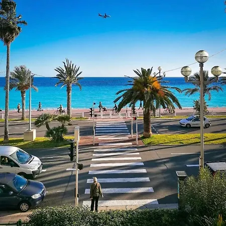 Apartment The French Coastal Retreat By J - Central, 5 Mins To Sea, Tram, Train, Ac, Wifi Nice