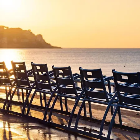 The French Coastal Retreat By J - Central, 5 Mins To Sea, Tram, Train, Ac, Wifi Nice