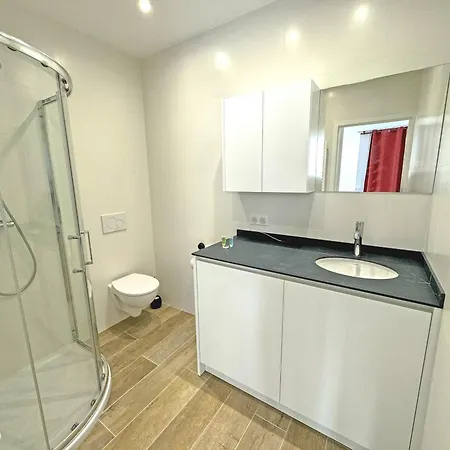 Courtyard Promenade Apartment