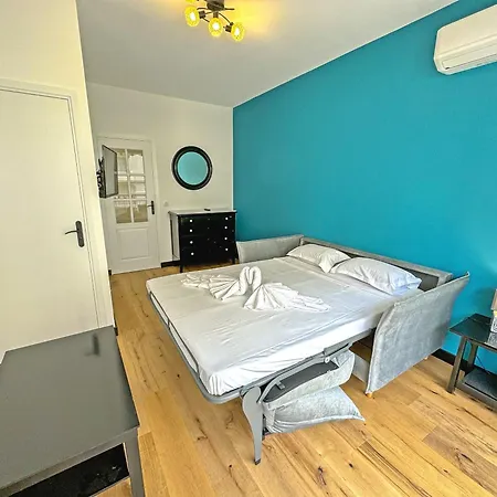 Courtyard Promenade Apartment