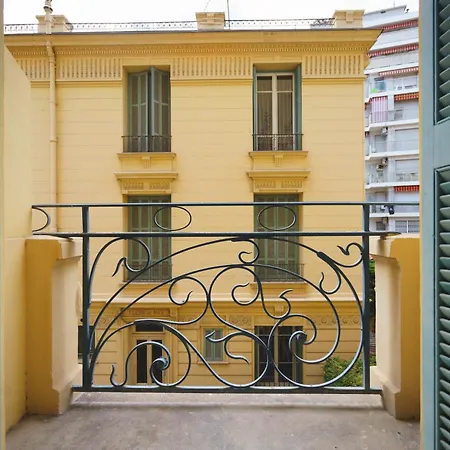 Gounod Fully Renovated 4* Nice