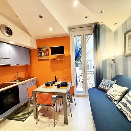 -da Zia Ro'- Promenade Des Anglais Front Beach - Air C - Free Parking Apartment Nice