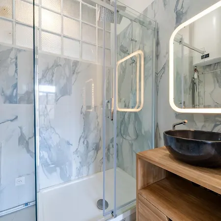Monique - Le Luxe Proche De La Apartment *