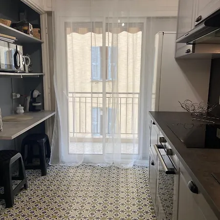 Apartment Superbe 3 Pieces Pres Du Port De *