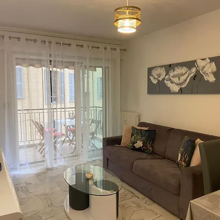 Apartment Superbe 3 Pieces Pres Du Port De Nice
