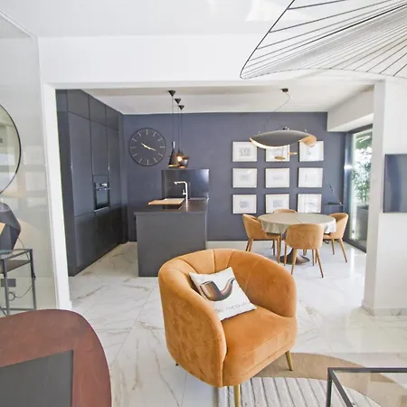 Luxury Flat Beachfront Apartment