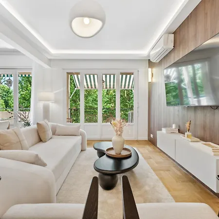 Apartment Luxueux, Spacieux Et Equipe A 5 Min Du Port *