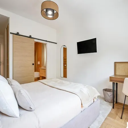 Luxueux, Spacieux Et Equipe A 5 Min Du Port Apartment *