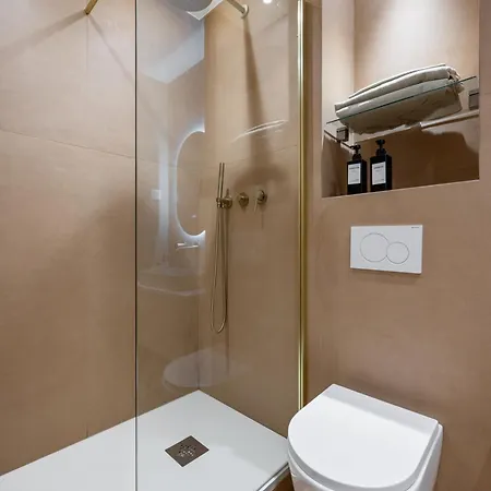 Luxueux, Spacieux Et Equipe A 5 Min Du Port Apartment *