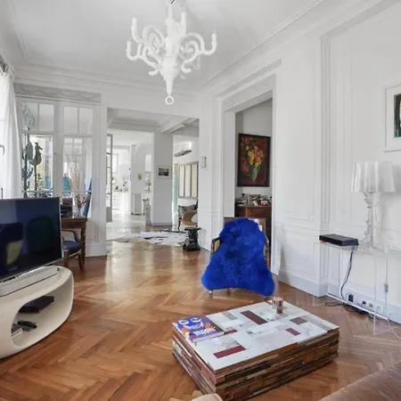 Luxueux Avec Terrasse Et Parking *