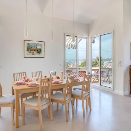 #54 Sea View 4 Bdr Ac Parking 5mins To Port Bbq * Nice