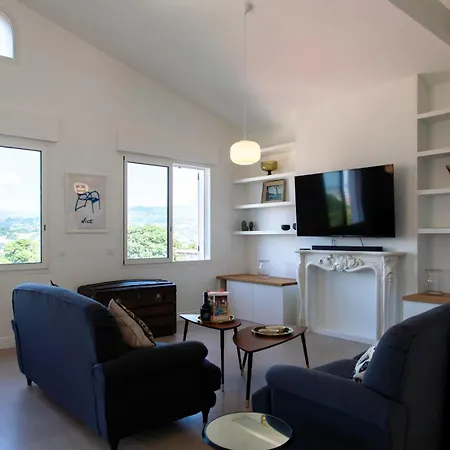 #54 Sea View 4 Bdr Ac Parking 5mins To Port Bbq * Nice