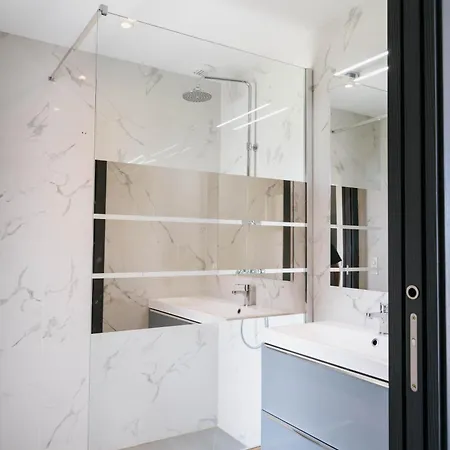 Prestigieuse De Cremat Villa