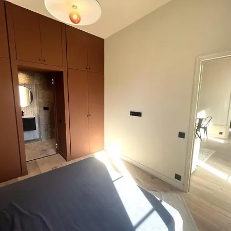 Beaumont Republique Apartment *