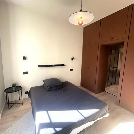 Apartment Beaumont Republique