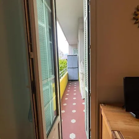 Apartment Hebergement-mirea Fshh