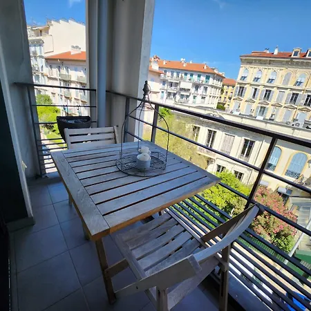 Apartment Carre D Or