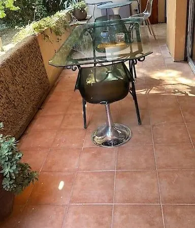 Superbe De 3p Pieces Dans Avec Piscine Et Climatisation Apartment