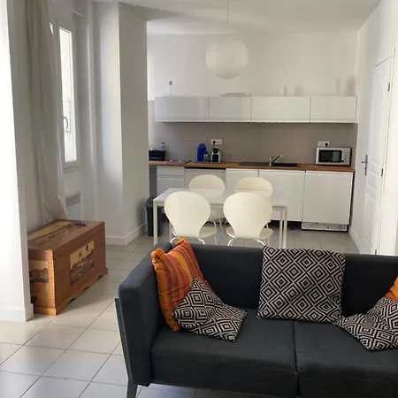Apartment Bleu