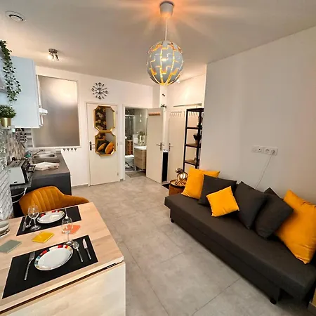 Coeur Delille Fshh Aparthotel