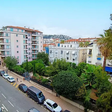 Apartment Spacious T2 Near The Historic Sites Of Nice