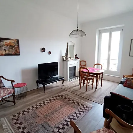 Spacious T2 Near The Historic Sites Of Apartment *