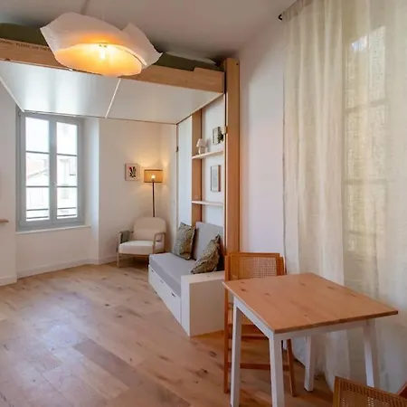 #59 Balcony 5mins Old Town & Sea Ac Wifi